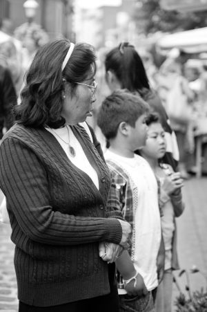 Shoppers at Lewes Farmer's Market 6th August 2011